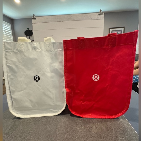 Set of 2 Lululemon Reusable Bags Red and Black - Picture 1 of 3